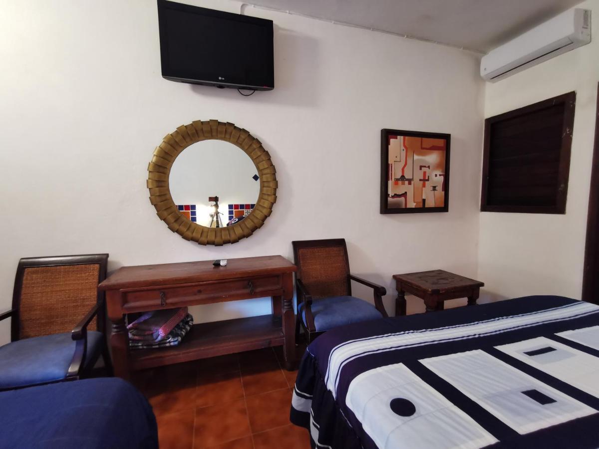 Hotel Doralba Inn Chichen エクステリア 写真