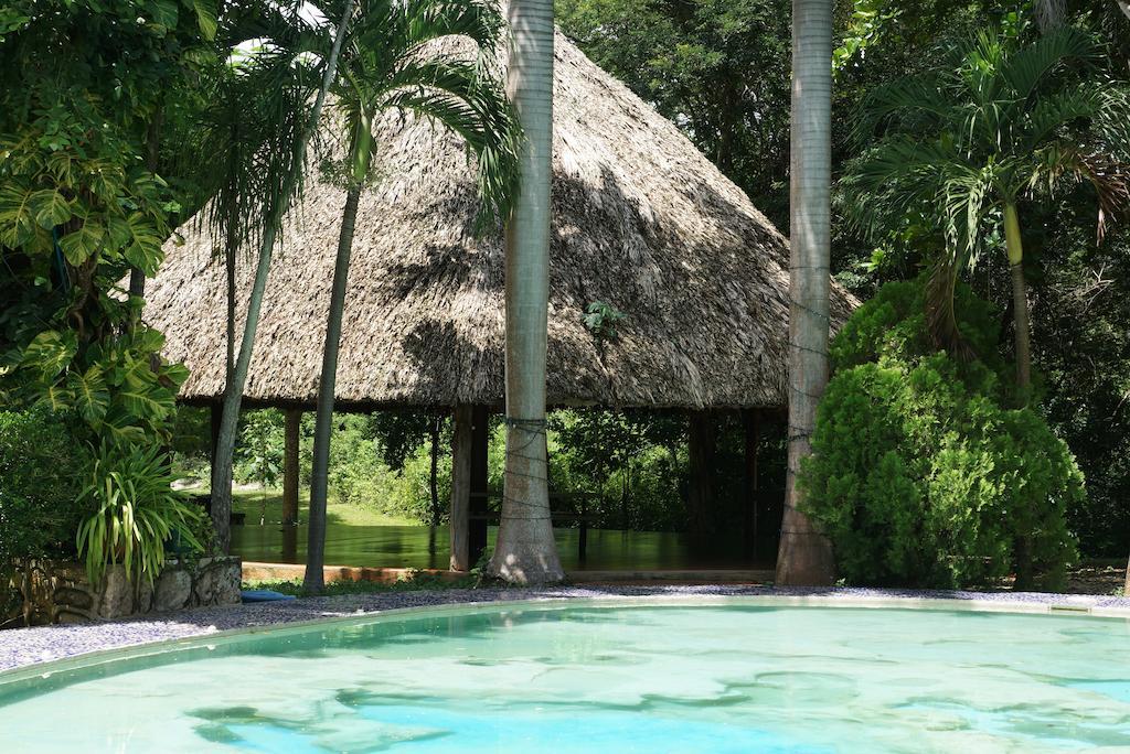 Hotel Doralba Inn Chichen エクステリア 写真